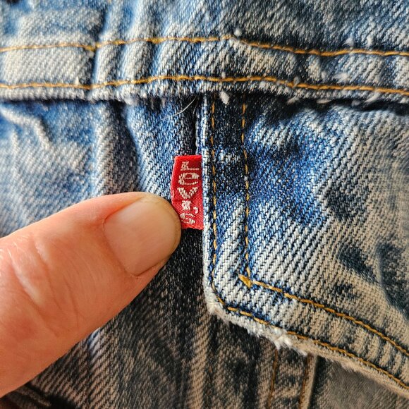 Vintage 70s Levi's 2 Pocket Type III Trucker Jacket Distressed Denim Small Aged - Picture 2 of 16
